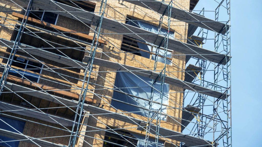 L'échafaudage à Lyon pour vos projets de rénovation et construction